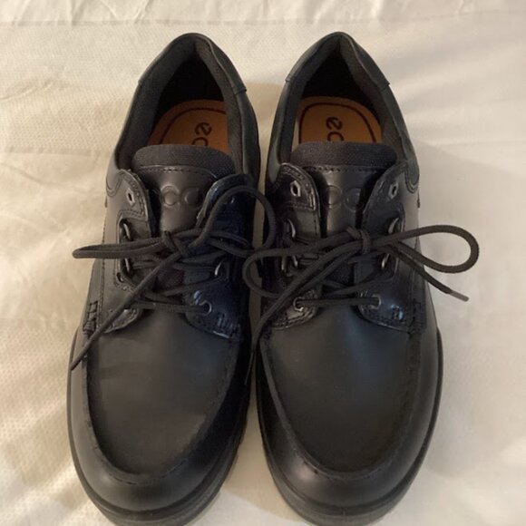 ECCO Track VI Men Low-Cut Black Gore-Tex Boots - Picture 4 of 15